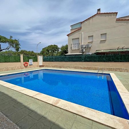 Casa En Vilafortuny Con Barbacoa Piscina Comunitaria 캠브릴스 외부 사진