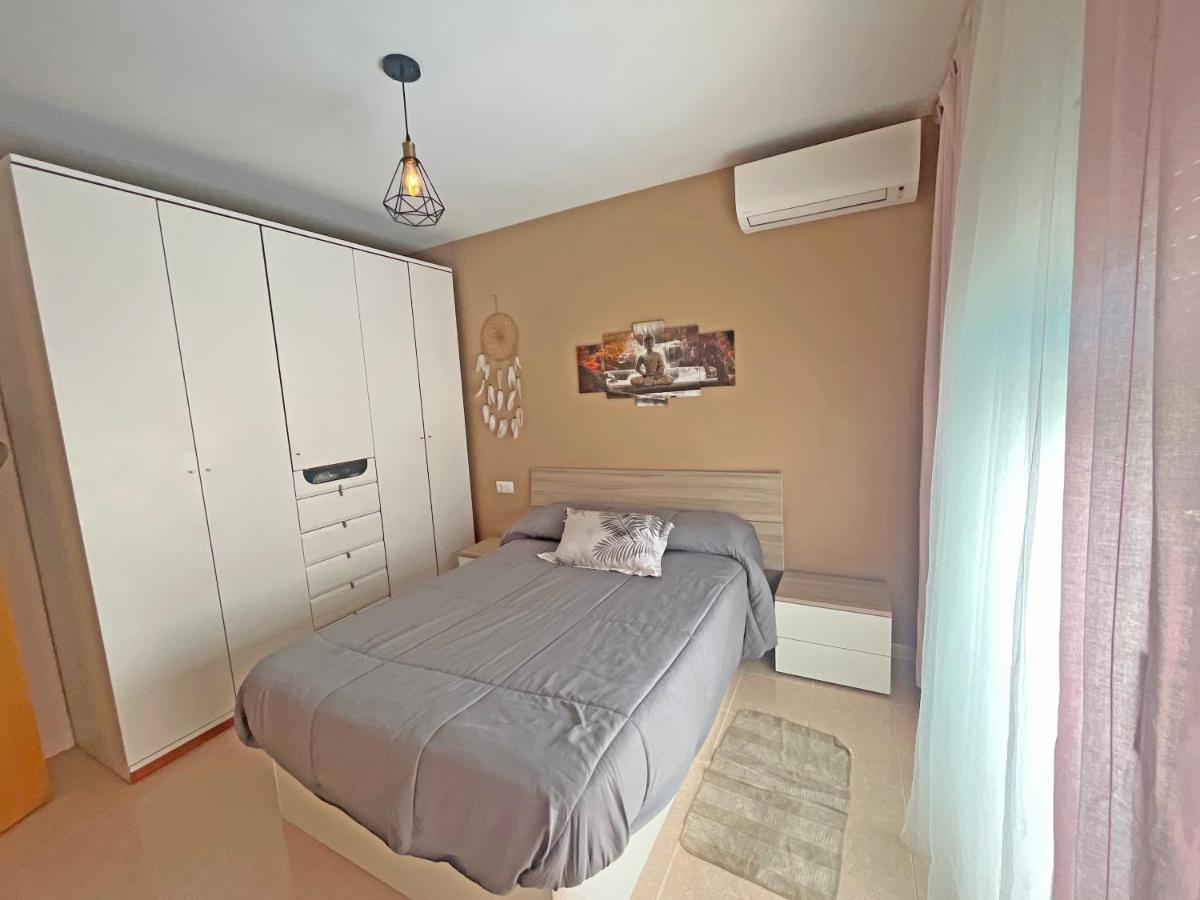 Casa En Vilafortuny Con Barbacoa Piscina Comunitaria 캠브릴스 외부 사진